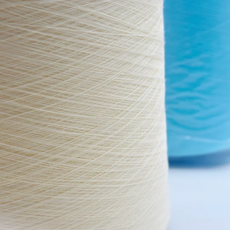 Cận cảnh sợi cotton chải kỹ 32/1 Cận cảnh sợi cotton chải kỹ 32/1 màu tự nhiên