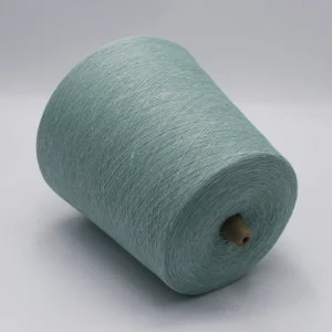 Sợi polyester lanh 30/1 màu xanh ngọc Sợi lanh polyester 30/1 màu xanh ngọc dạng ống