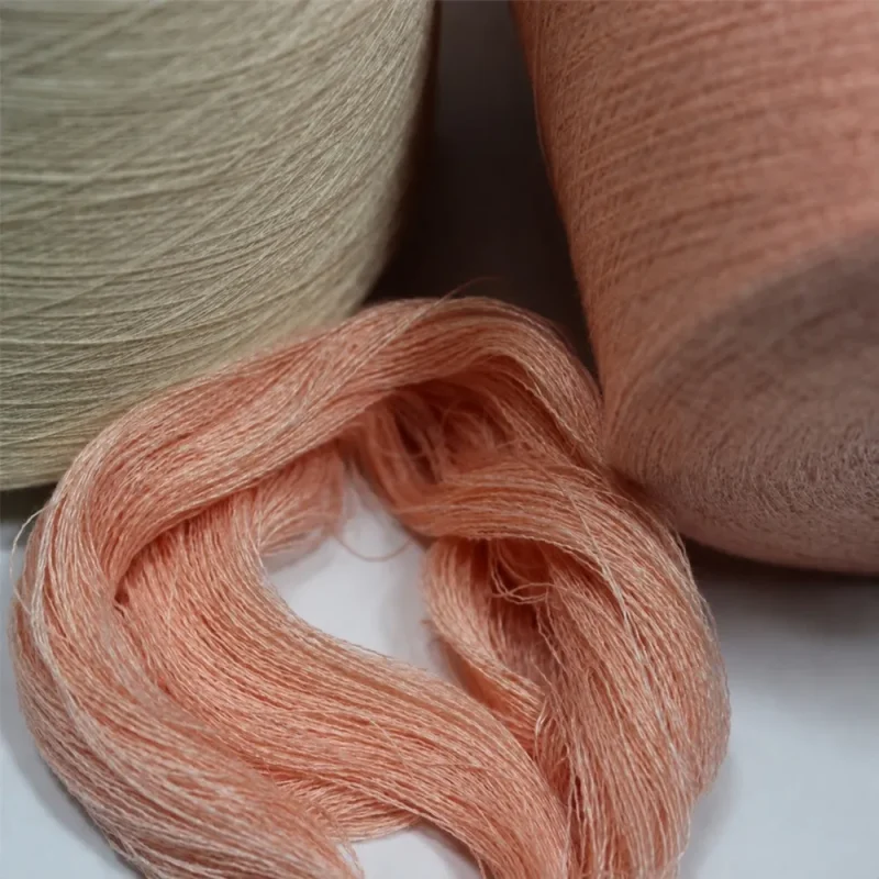 Cận cảnh sợi lanh polyester màu cam Cận cảnh sợi lanh polyester màu cam dùng cho vớ xuân hè
