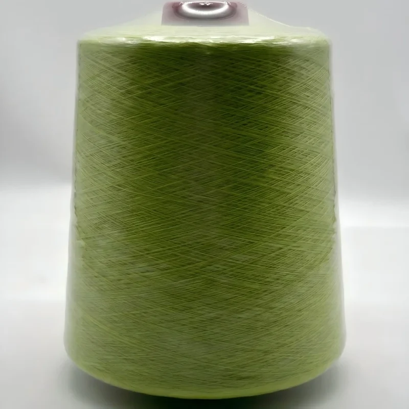 Chi tiết thân sợi cotton chải kỹ Ne 32/1 Một ống sợi cotton chải kỹ Ne 32/1 màu xanh chuối quấn chặt chuẩn công nghiệp