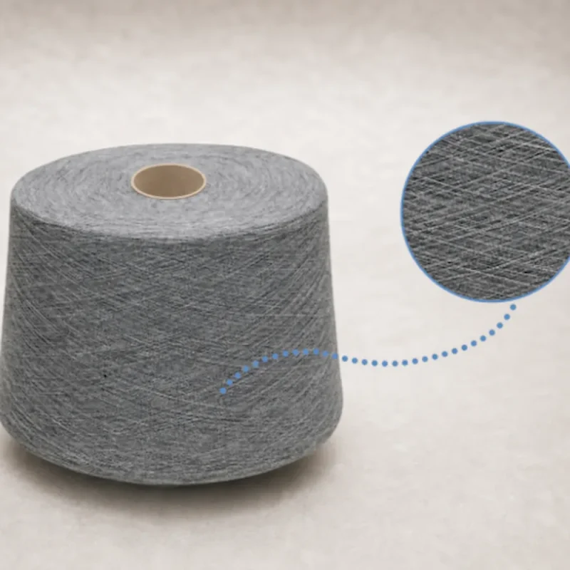 Bề Mặt Sợi Cotton Melange Màu Xám Cận cảnh bề mặt ống sợi cotton melange màu xám với vùng phóng to kết cấu sợi