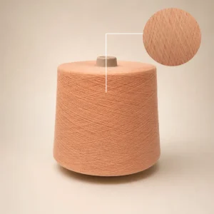 Chi Tiết Sợi Cotton BCI Nhuộm Màu Cuộn sợi cotton BCI màu cam đào kèm ảnh phóng đại cấu trúc sợi