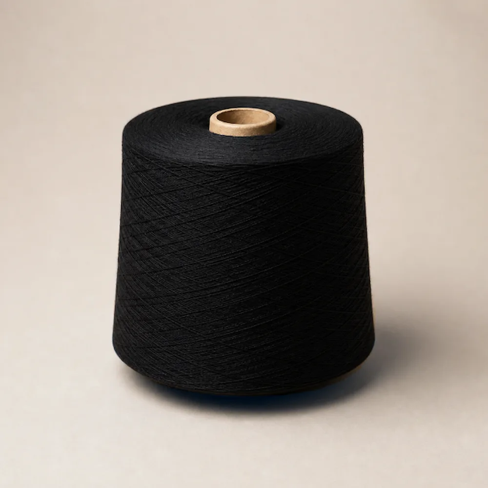 Cuộn sợi cotton 100% màu đen 20s/1 21s/1 trên nền sáng