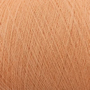 Bề mặt sợi cotton màu cam đào Cận cảnh bề mặt sợi cotton chải kỹ nhuộm màu cam đào JC32S/1