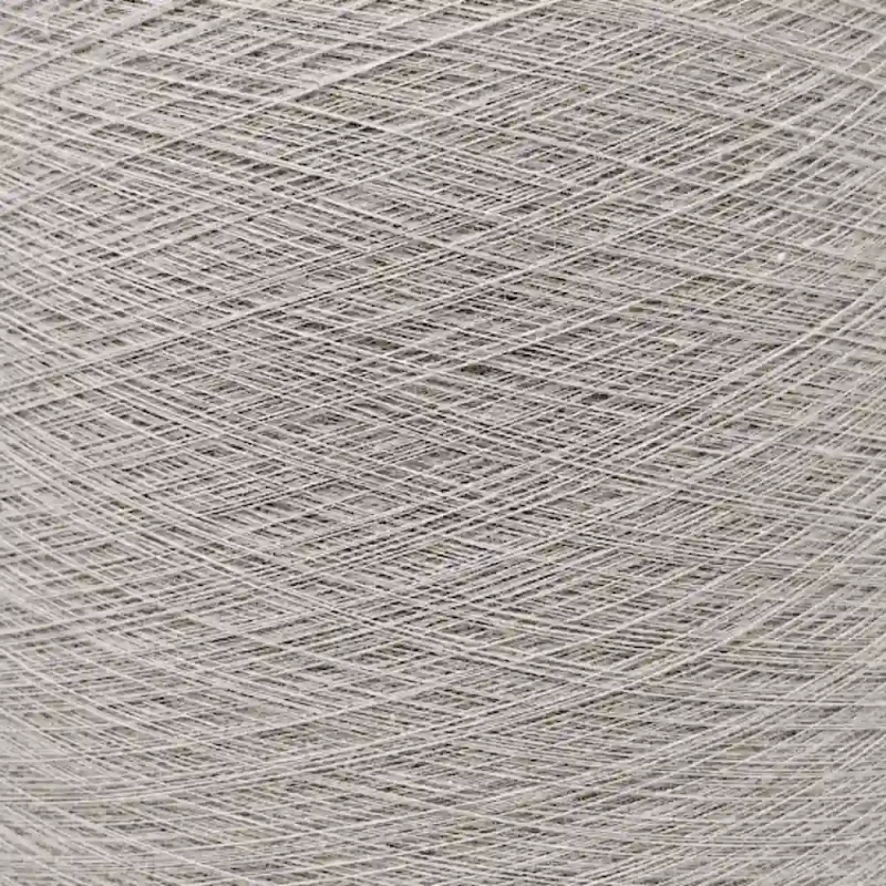 Bề mặt sợi cotton màu trắng xám Cận cảnh sợi cotton chải kỹ Ne 8S/1 màu trắng xám