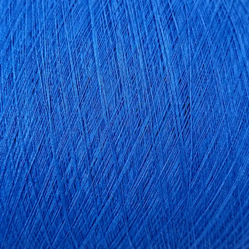 Bề mặt sợi cotton màu xanh dương Cận cảnh sợi cotton chải kỹ nhuộm màu xanh dương