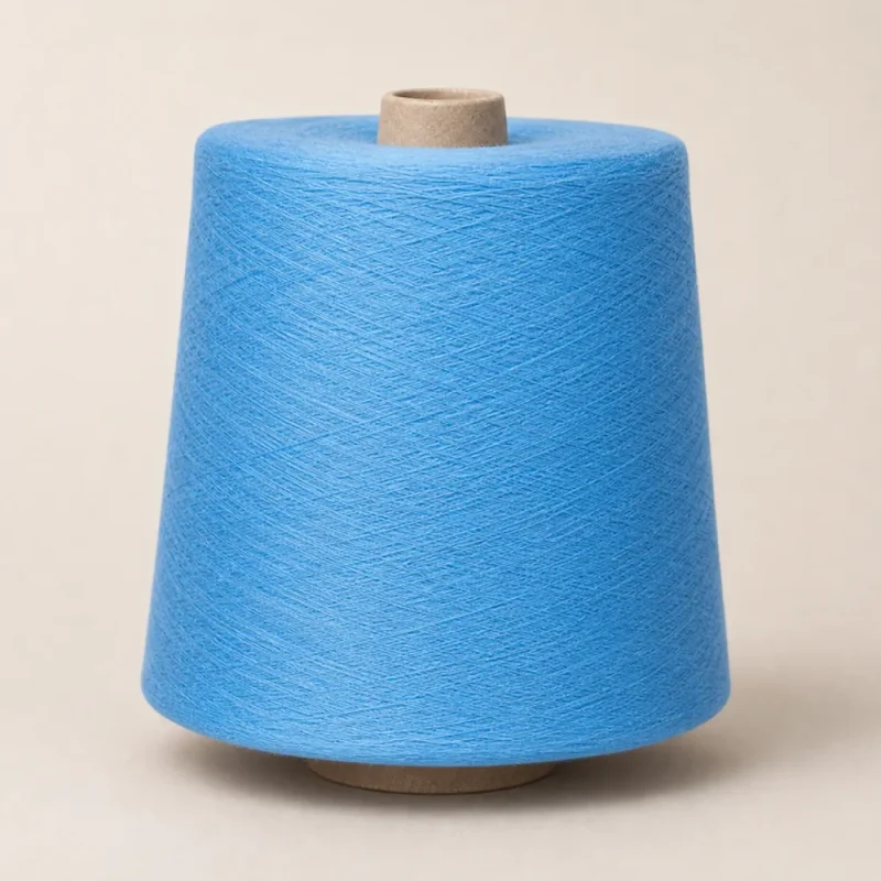 Sợi Cotton Chải Kỹ Nhuộm Xanh Dương Nhạt Cuộn sợi cotton chải kỹ nhuộm màu xanh dương nhạt