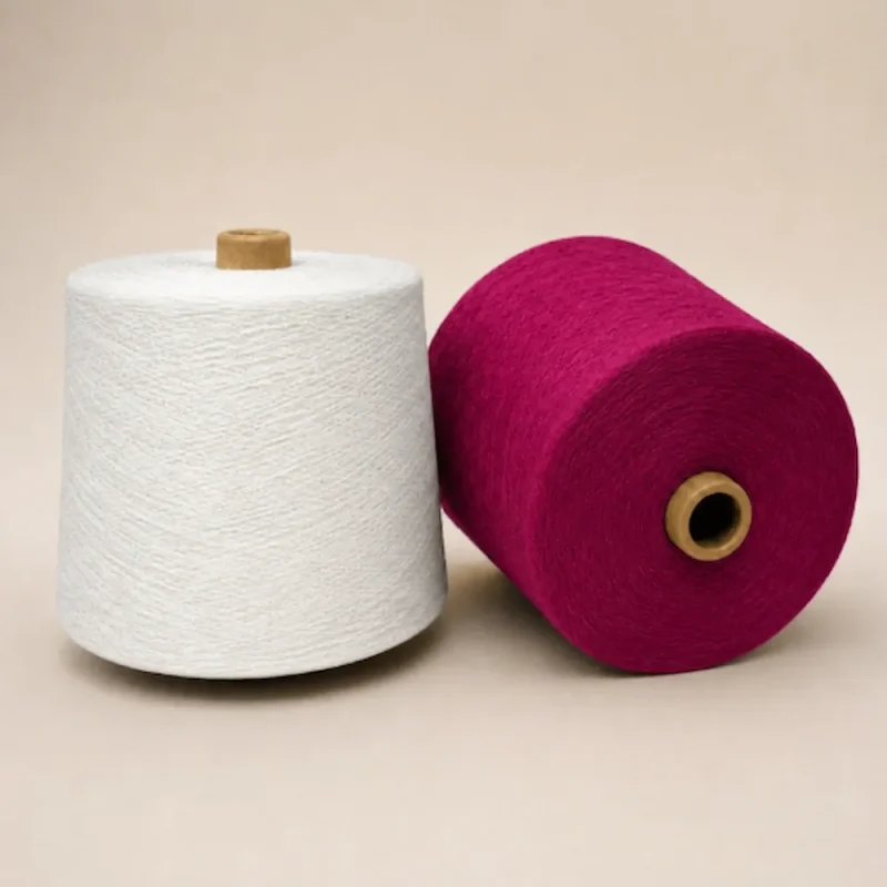 Sợi Cotton Mercerized JC60S2 Màu Trắng Và Đỏ Hồng Sợi cotton mercerized JC60S/2 màu trắng và đỏ hồng, quấn cone cho nhà máy dệt kim