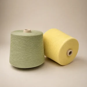 Sợi Cotton Ne 80/2 Màu Xanh Nhạt Và Vàng Hai cuộn sợi cotton Ne 80/2 màu xanh nhạt và vàng cho dệt kim