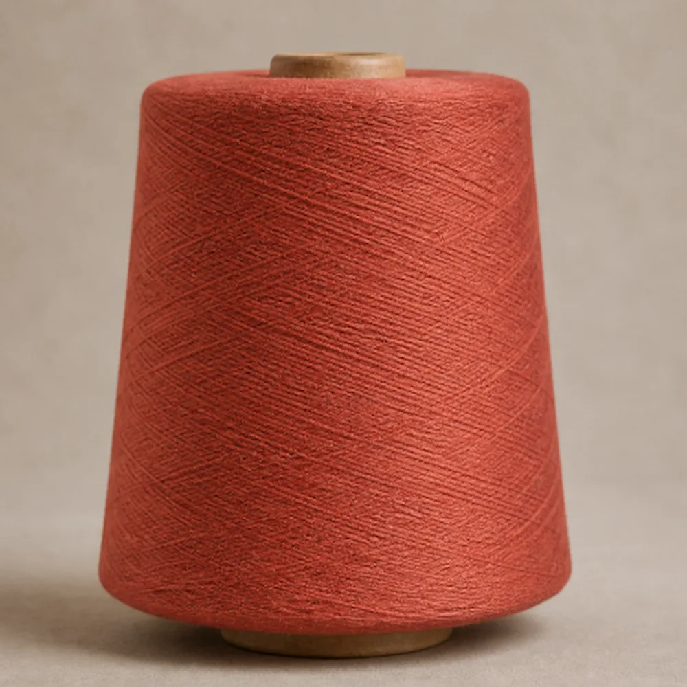 Cuộn sợi cotton mercerized màu đỏ gạch dạng cone dùng cho máy dệt tất