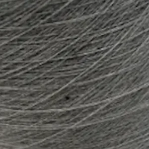 Cận cảnh bề mặt sợi cotton melange màu xám Cận cảnh cấu trúc sợi cotton melange màu xám và các đường quấn sợi