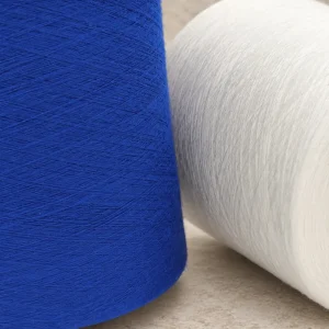 Cone sợi tre màu xanh dương Ring Spun với hình phóng đại cấu trúc sợi